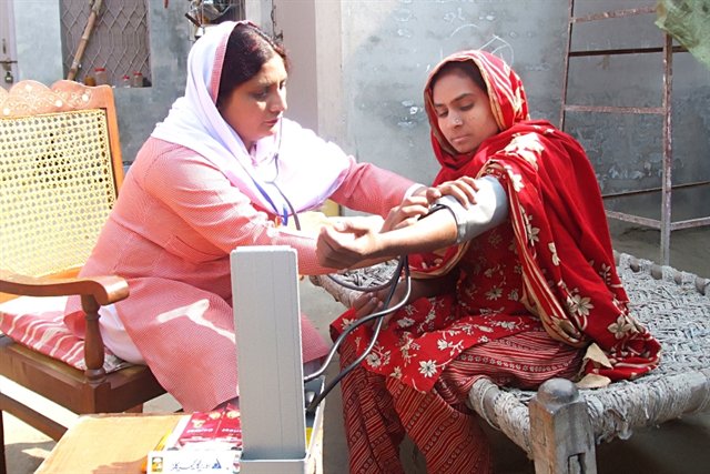 Community midwife visit in Pakistan